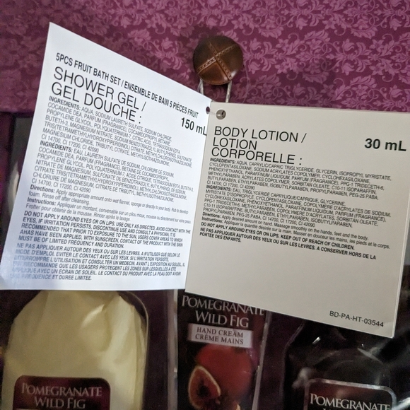 Factory sealed 5 piece fruit bath set body bar, lotion, gel, cream bath pearls - Picture 5 of 5